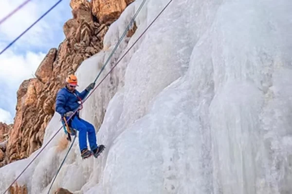 ICE CLIMBING WEST – LADAKH