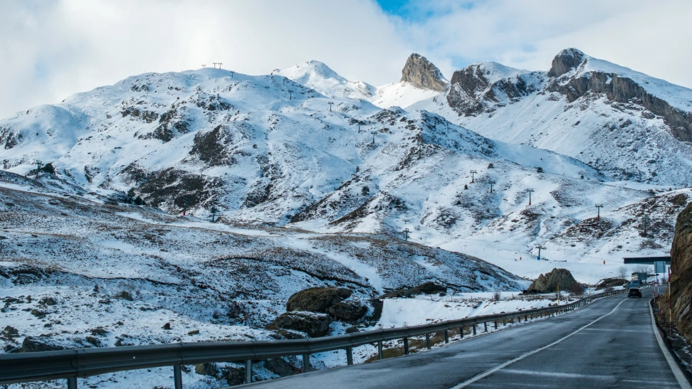 Ladakh Taxi Tour